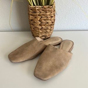 Tan Flats/Slides by Vince Camuto
